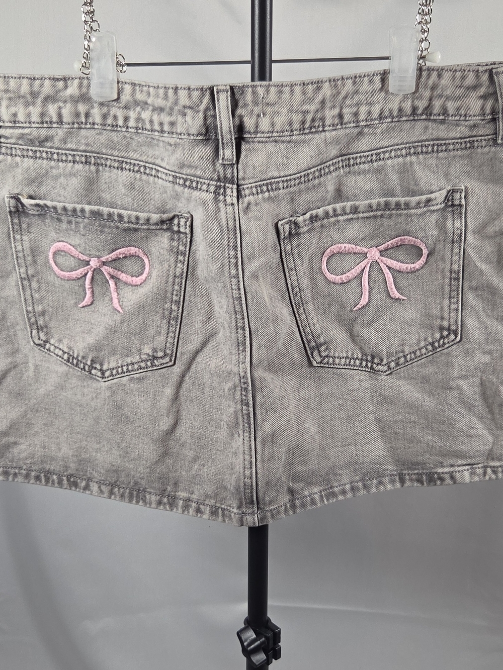 Y2K Ashley Mason Gray Denim Shorts with Pink Bow Pocket Embroidery